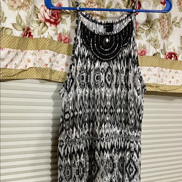 Cute summer dress - Picture 1 of 3